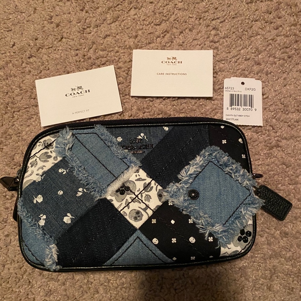 COACH Women's Canyon Quilt Crossbody Clutch